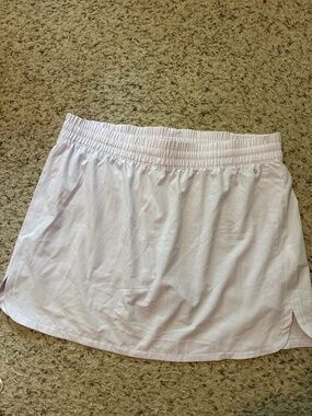 DSG Lilac skort, size large, great condition